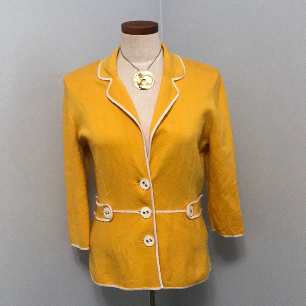 Jones New York Yellow Blazer with White Piping